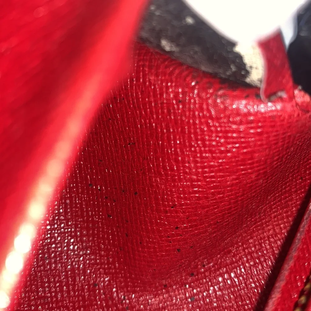Louis Vuitton Porte tresor Epi leather wallet